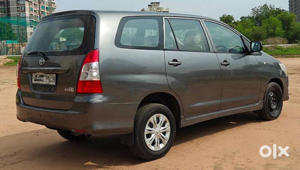 Toyota Innova 2.5 G (diesel) 8 Seater Bs Iv, 2013, Diesel