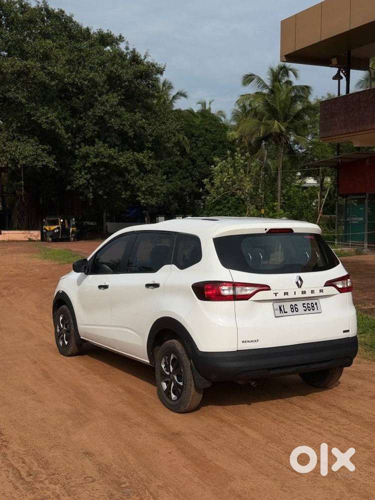 Renault Triber 1.0 Rxe, 2021, Petrol