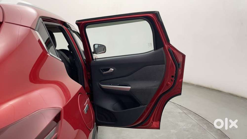 Nissan Magnite 1.0 Xv Premium Turbo Cvt, 2022, Petrol