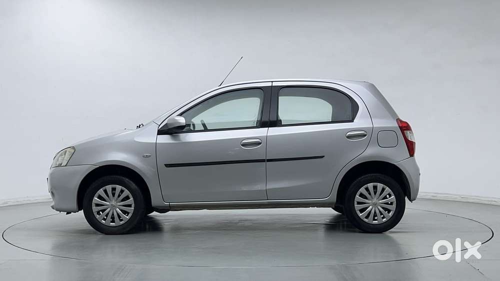 Toyota Etios Liva 2011-2012 G, 2013, Petrol