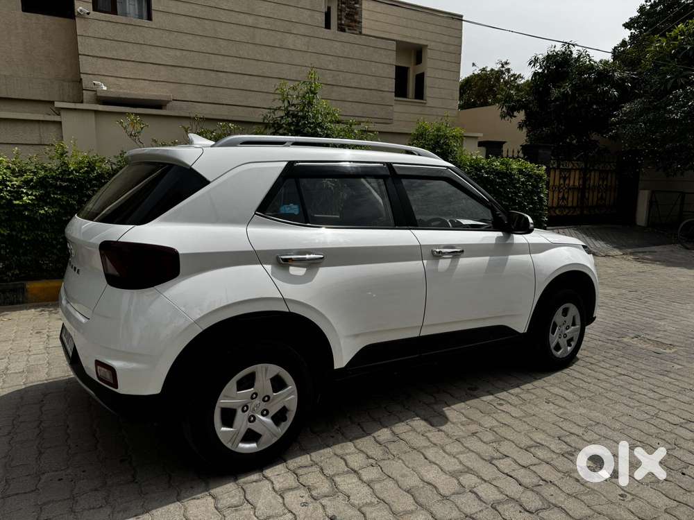Hyundai Venue S 1.2 Petrol, 2021, Petrol