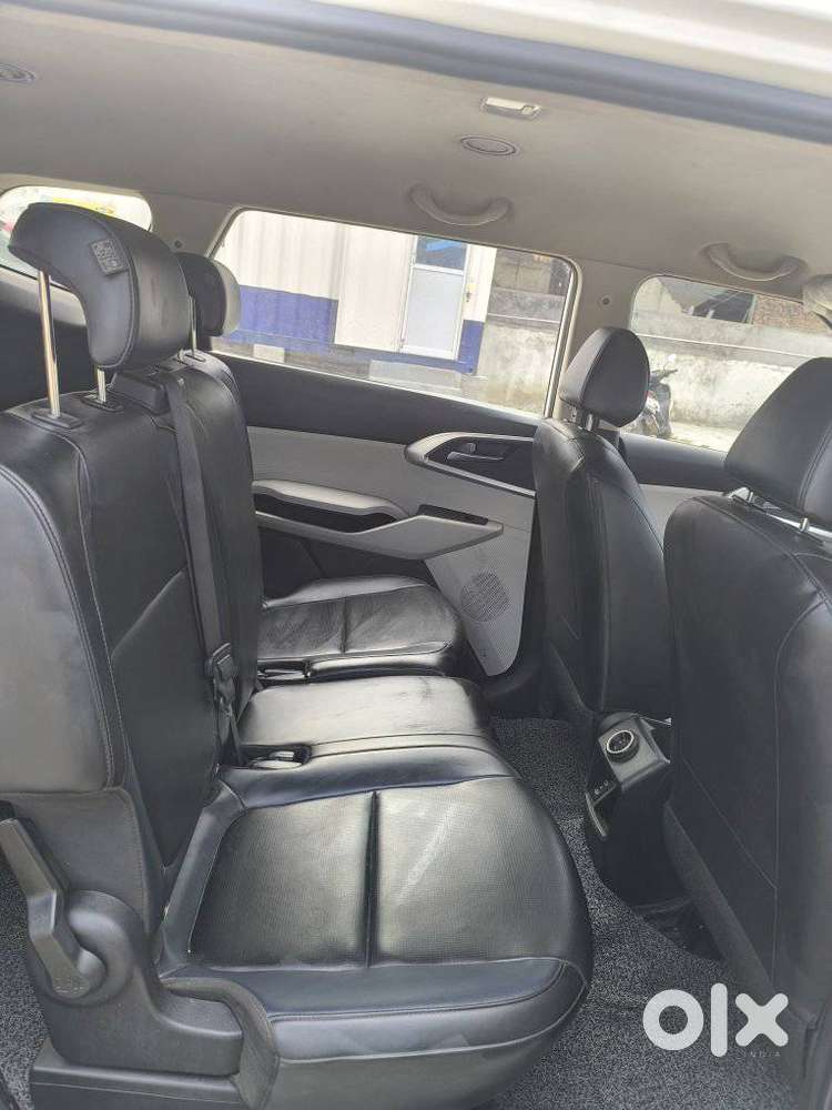 Kia Carens, 2024, Petrol