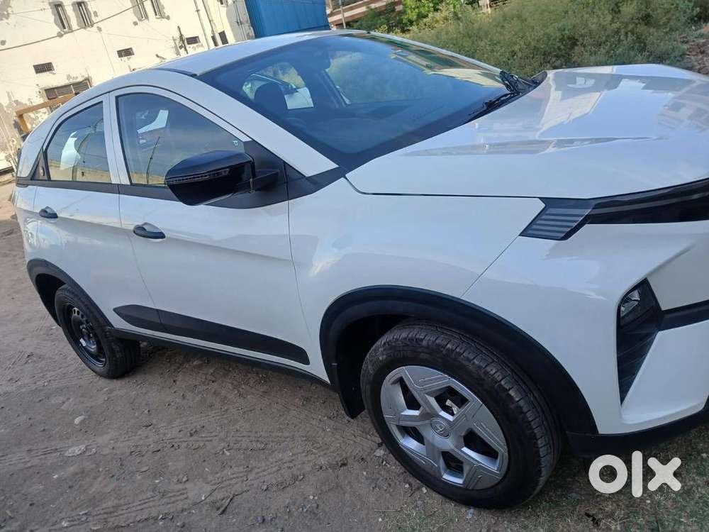 Tata Nexon Smart Plus 1.2 Petrol Mt, 2023,, Excellent Condion
