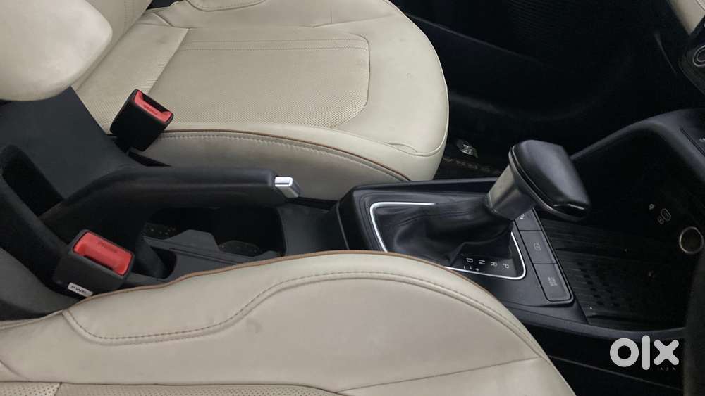 Hyundai Verna 1.5 Sx (o) Ivt, 2023, Petrol