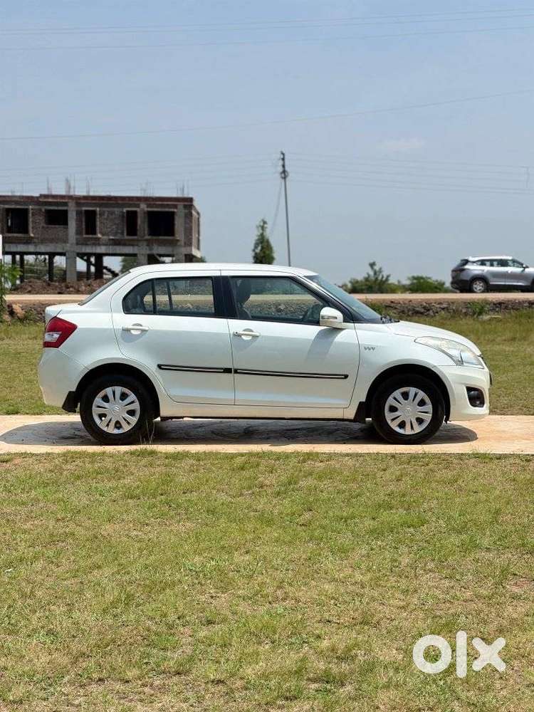 Maruti Suzuki Swift Dzire 1.2 Vxi Bsiv, 2013, Petrol