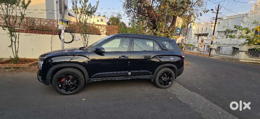 Hyundai Alcazar 2023 Petrol Well Maintained