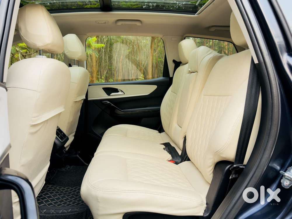 Mahindra Xuv700 2.2 Ax 7 Diesel Mt Luxury Pack Str, 2022, Diesel