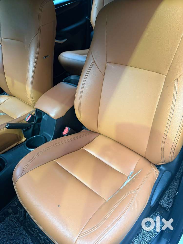 Toyota Innova Crysta 2.7 Vx Mt, 2019, Diesel