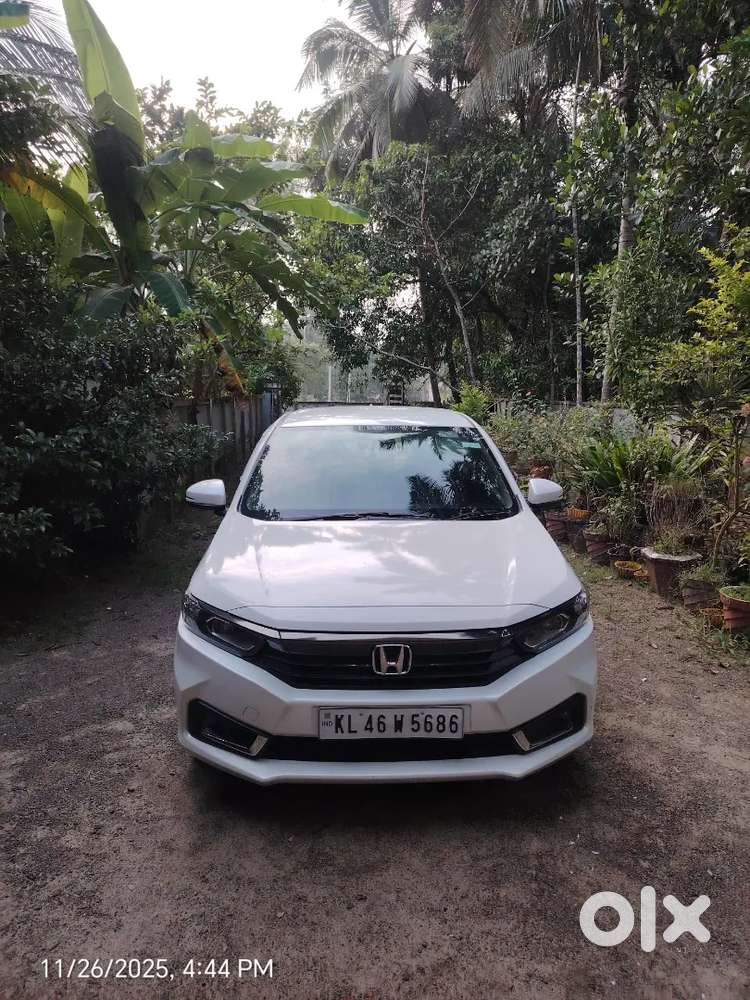 Good Condition Vehicle Full Company Service No Accident History