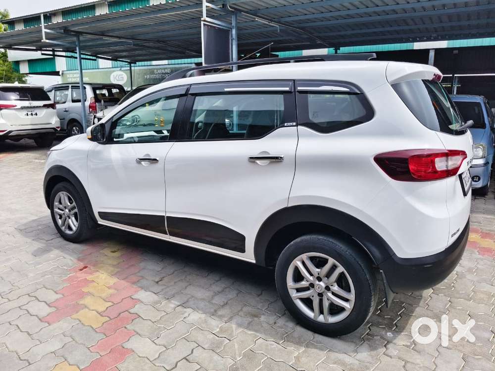 Renault Triber Rxz, 2021, Petrol