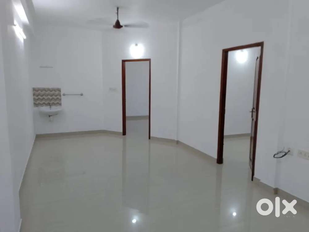 Apartment 2bhk rent 16500 near edappally