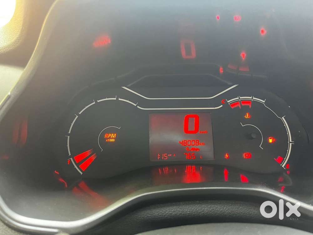 Renault Triber Rxl, 2022, Petrol