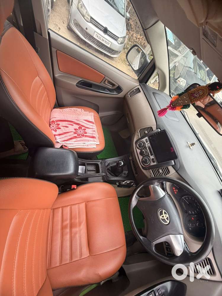 Toyota Innova 2.5 V Diesel 7-seater, 2011, Diesel