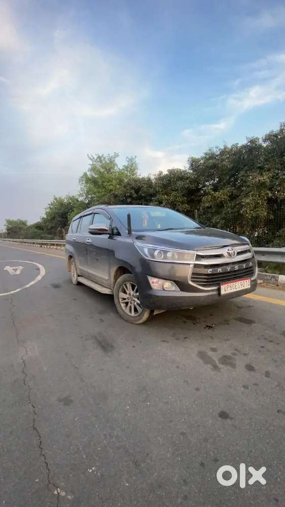 Toyota Innova Crysta 2018 2nd Owner