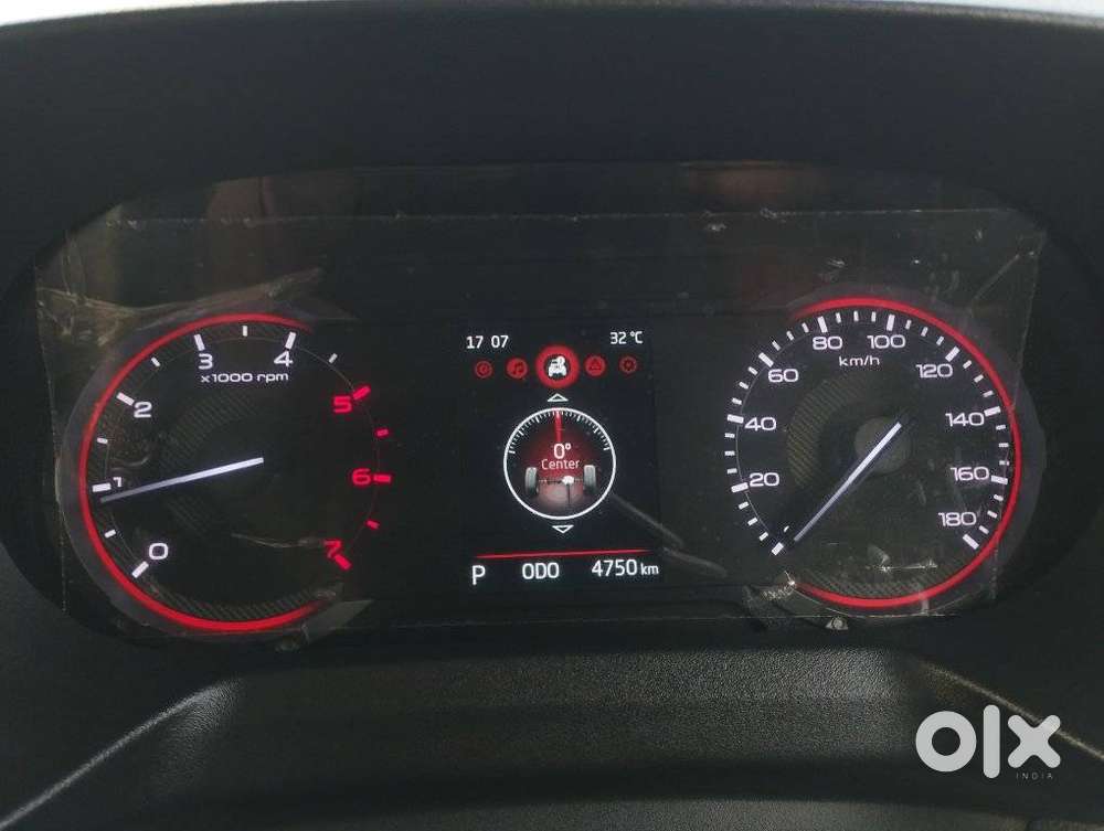 Mahindra Thar Roxx Mx5 Diesel At 2wd, 2026, Diesel