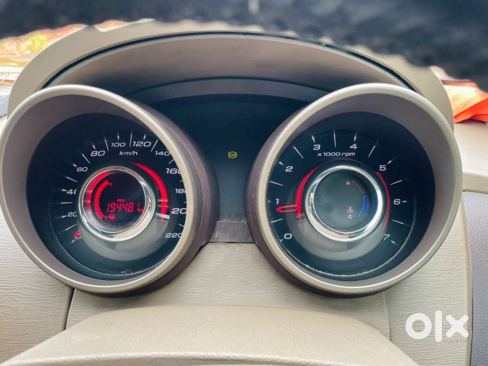 Xuv500 W6 2016 Diesel – Well Maintained, Good Mileage