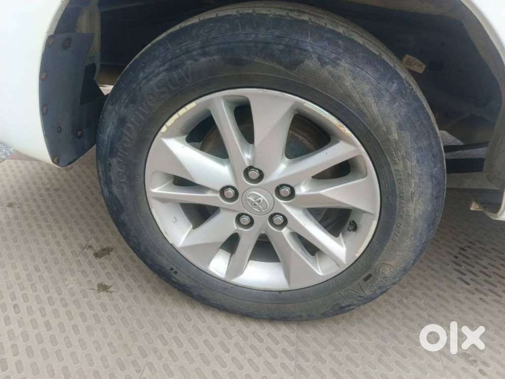 Toyota Innova Crysta 2.4 Gx Mt 8s, 2023, Diesel