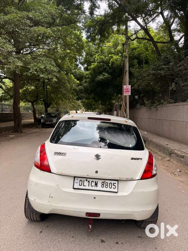 Maruti Suzuki Swift Petrol 2013
