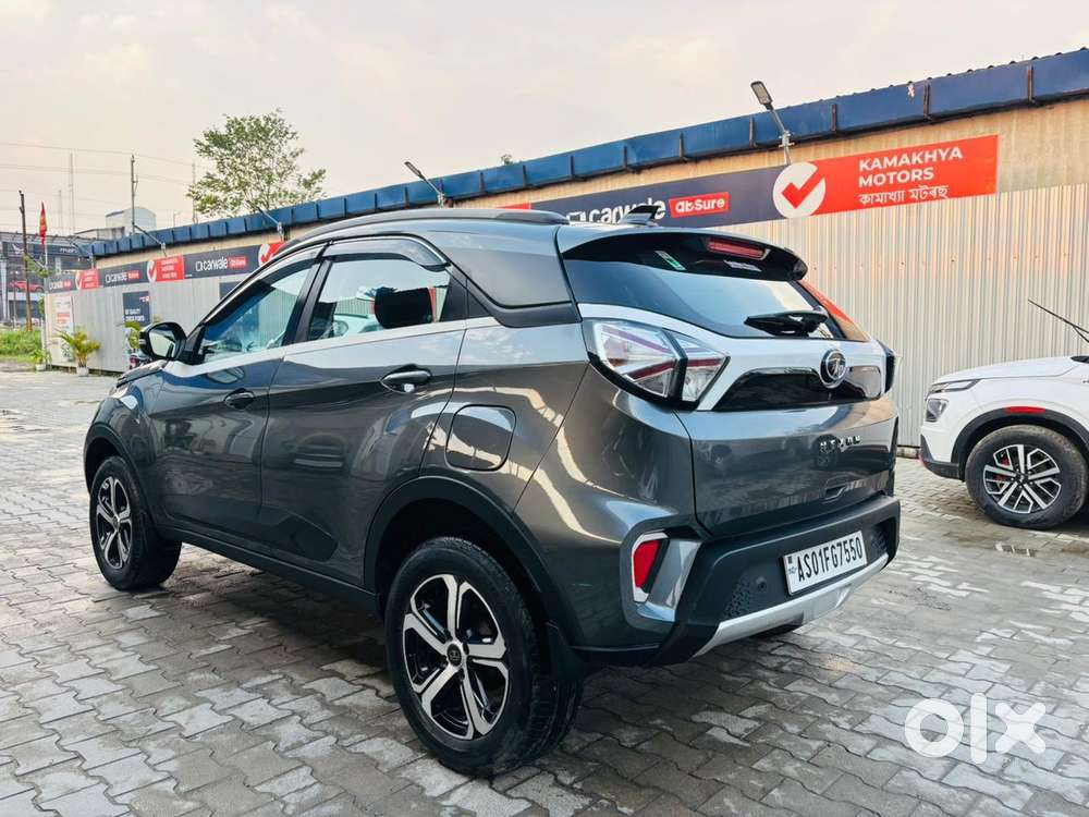 Tata Nexon 1.5 Revotorq Xz Plus Hs Dual Tone, 2022, Petrol