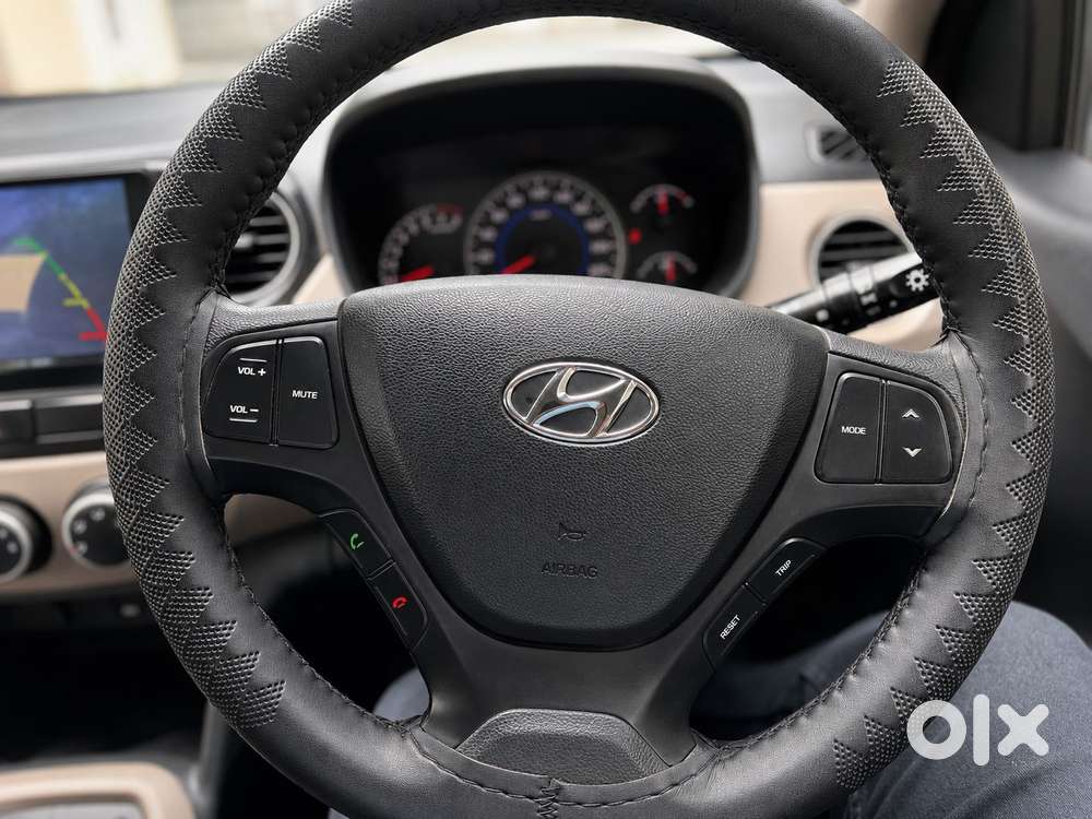 Hyundai Grand I10 Sportz, 2016, Petrol