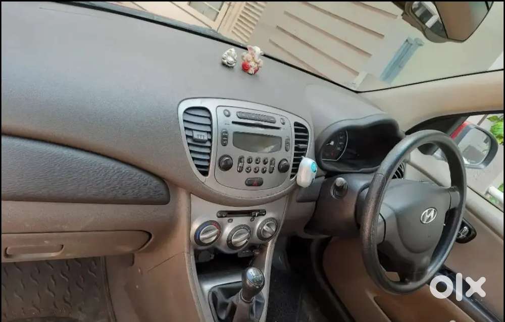 Hyundai I10 Sportz 2012 1st Owner Servicing Done At Trident Showroom