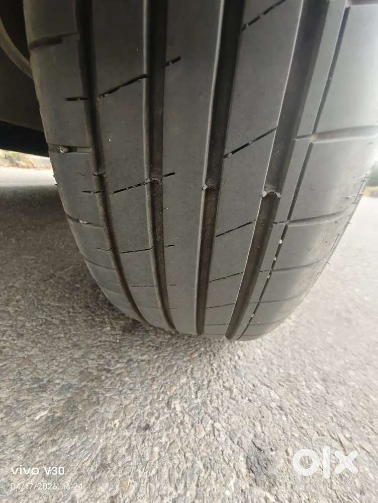 Brand New Condition All Orijnal + C.n.g On Paper