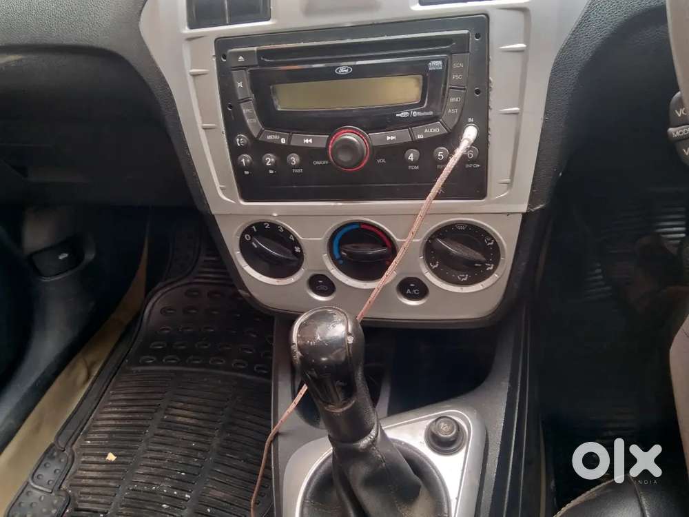 Ford Figo Zxi Petrol 2013 Good Engine Condition,just Service &one Year