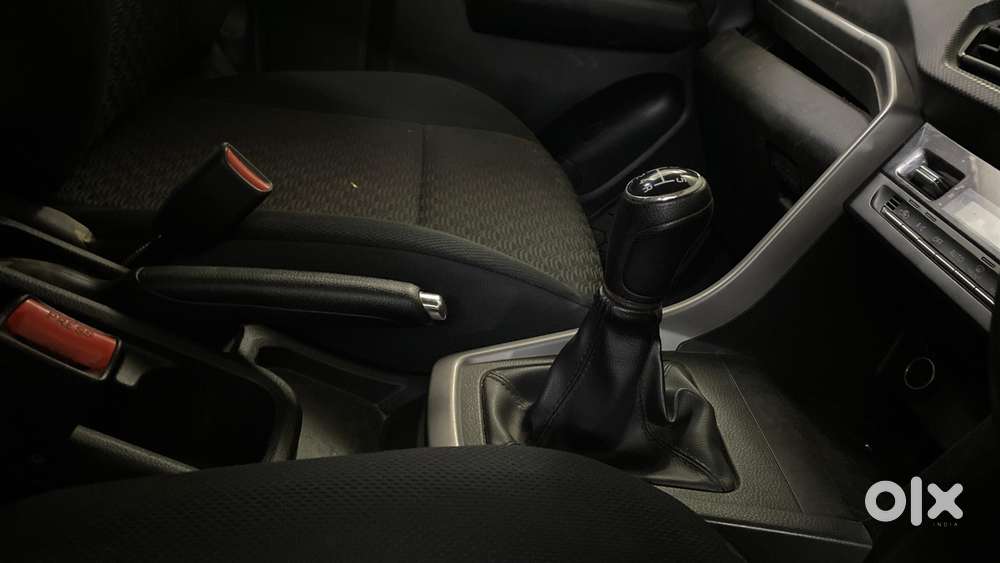 Maruti Suzuki Vitara Brezza 1.5 Vxi At, 2023, Petrol