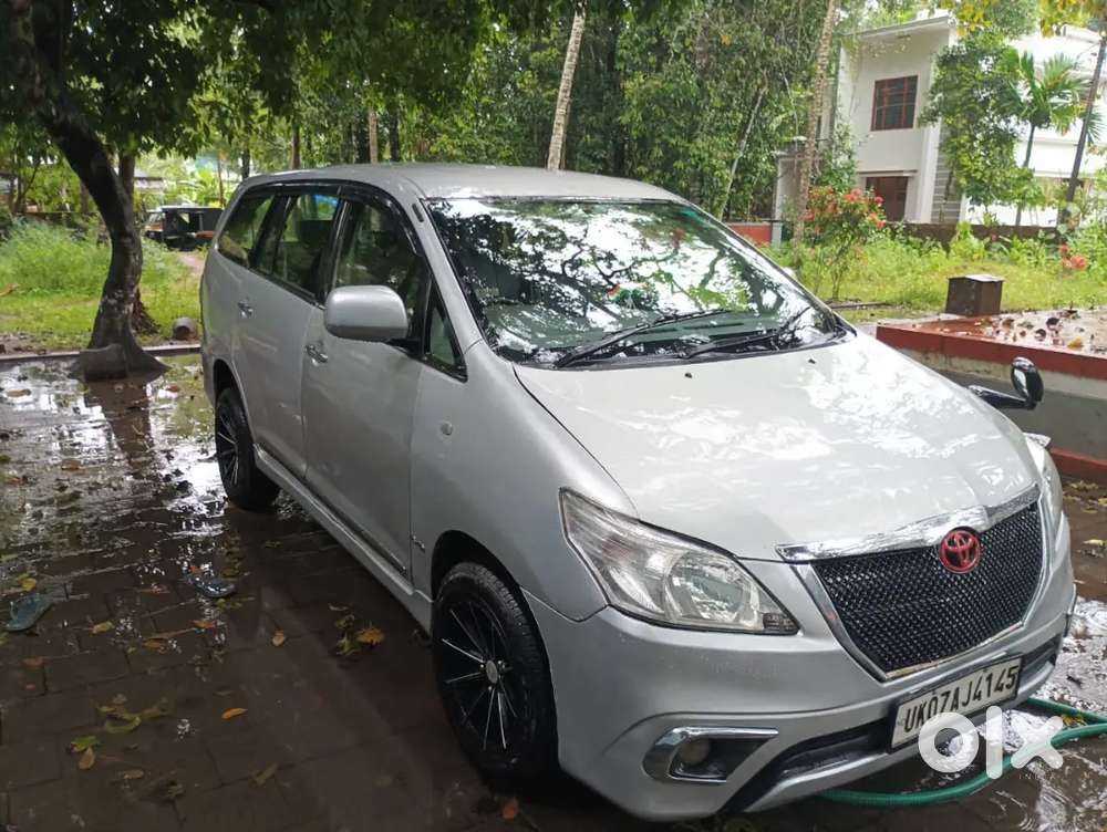 Toyota Innova 2.5 V 2011