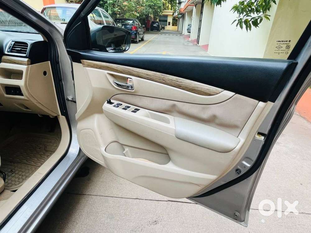 Sale Excellent  Maruti Suzuki Ciaz Smart Hybrid Petrol Lux Sedan