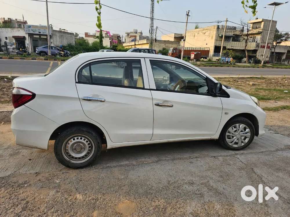 Honda Amaze 1.5 Mt 2016 Diesel 1st Owner