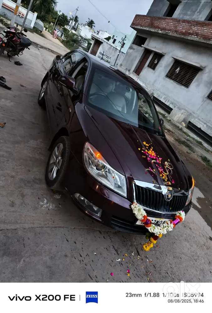 Skoda Laura 2012 Diesel 108000 Km Driven