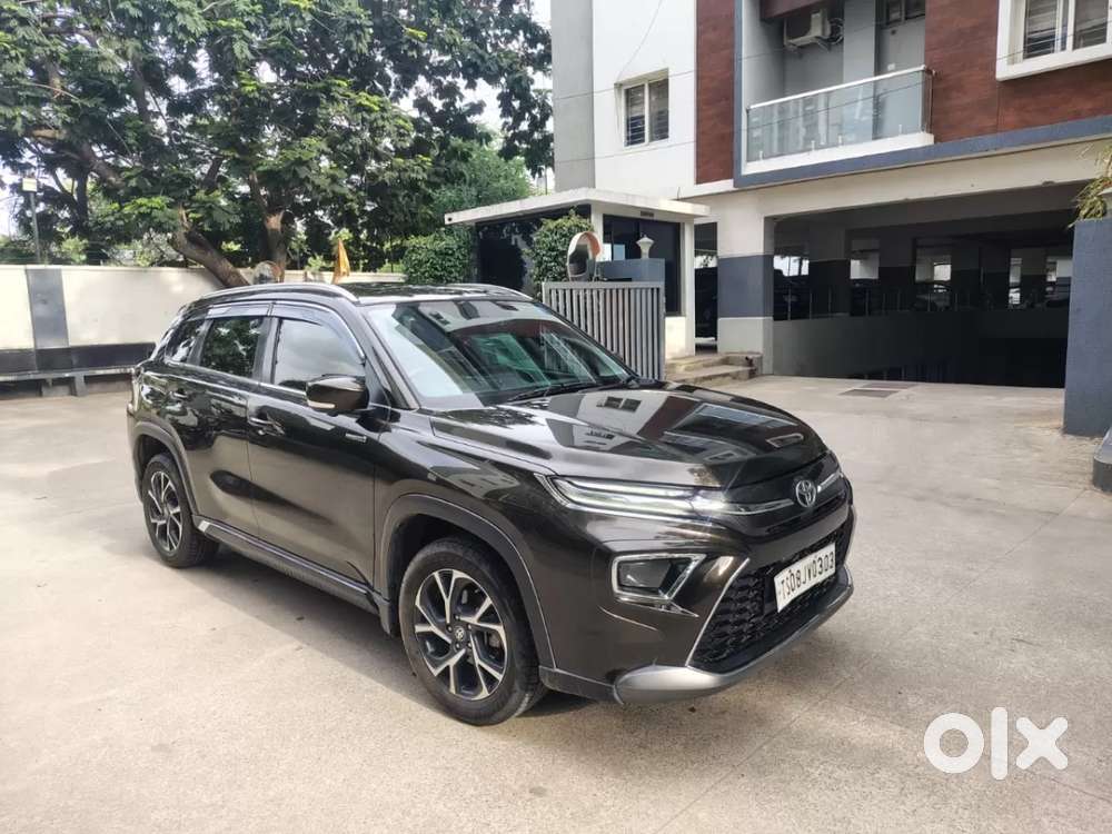Toyota Urban Cruiser Hyryder 1.5 V Hybrid, 2023, Petrol