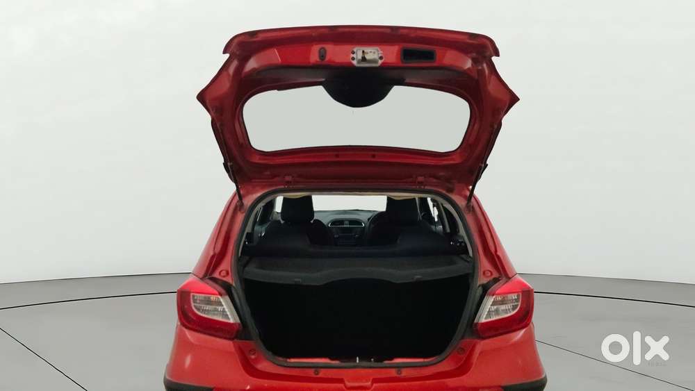 Tata Tiago 1.2 Revotron Xz, 2018, Petrol