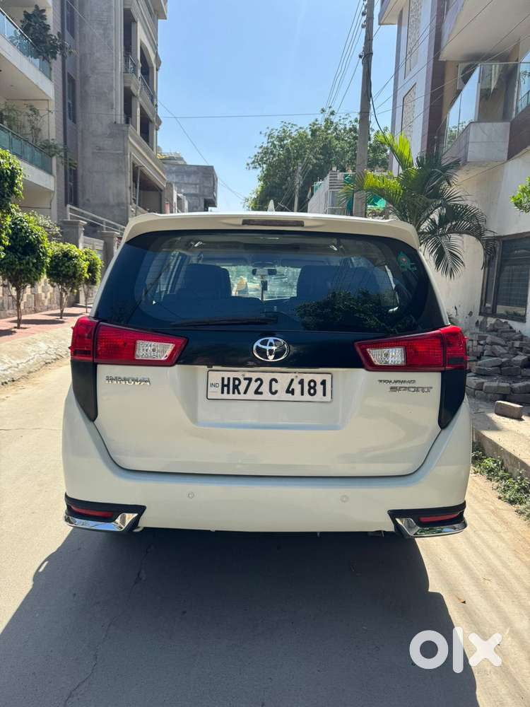 Toyota Innova Crysta Touring Sport 2.4 Mt, 2017, Diesel