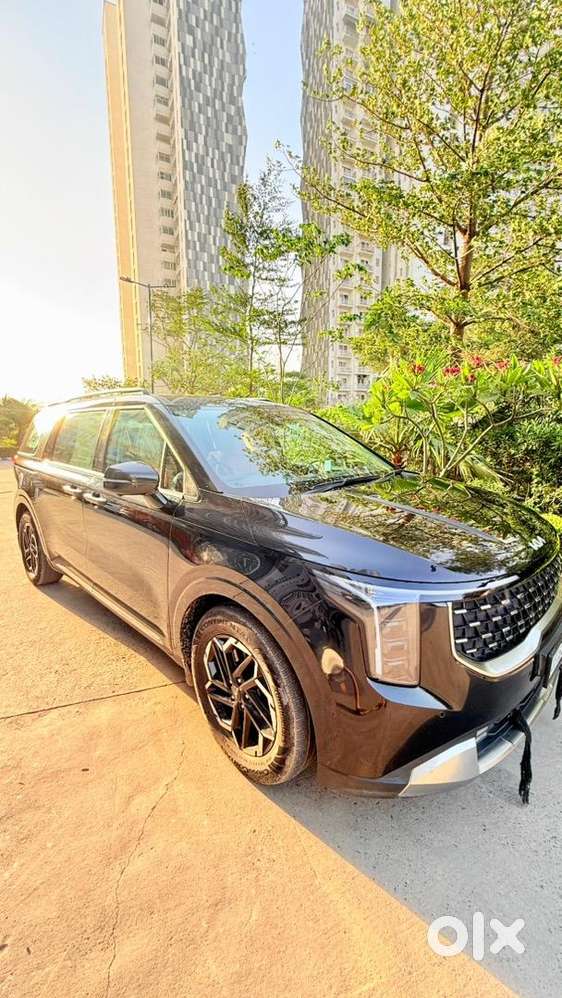 Kia Carnival Limousine +