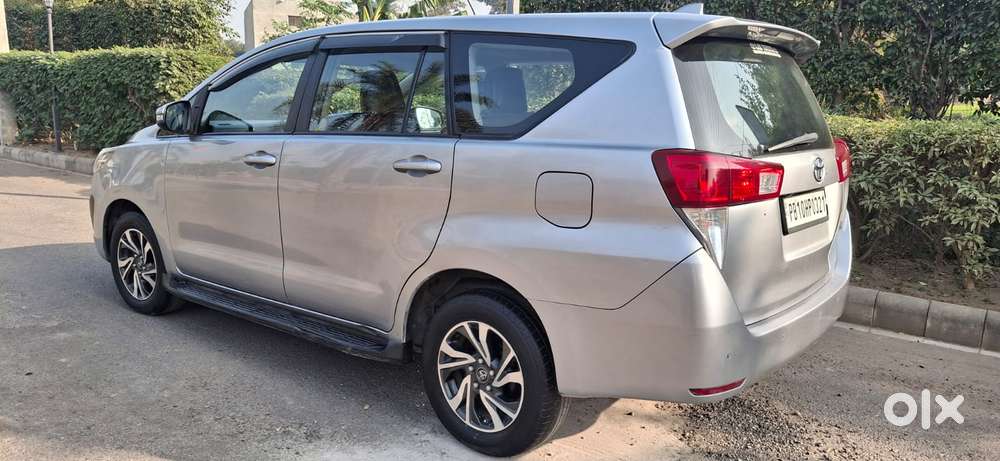 Toyota Innova Crysta [2020-ongoing] 2.4 Gx At 7 Str, 2021, Diesel