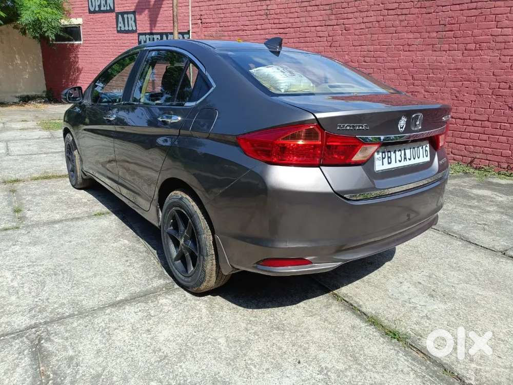 Honda City 2014 Sunroof Model Petrol Well Maintained Car