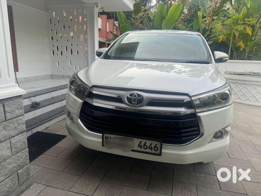 Toyota Innova Crysta