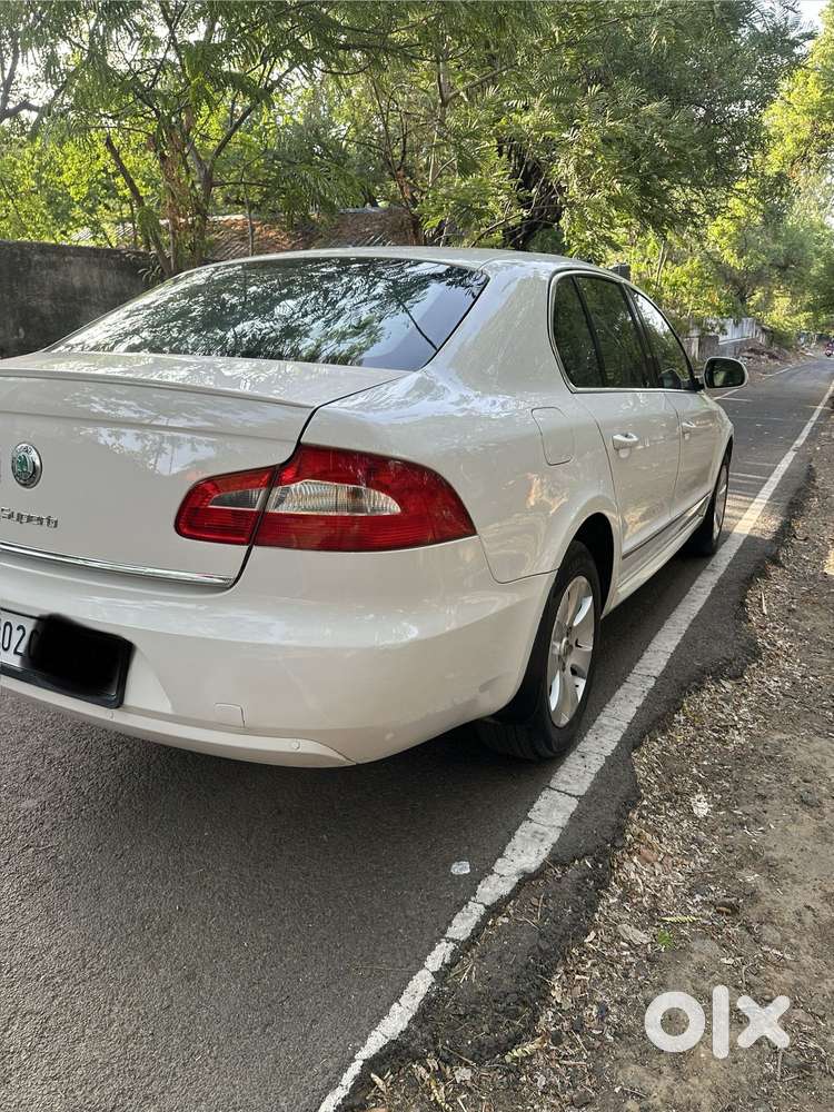 Skoda Superb Elegance 1.8 Tsi Mt, 2012, Petrol