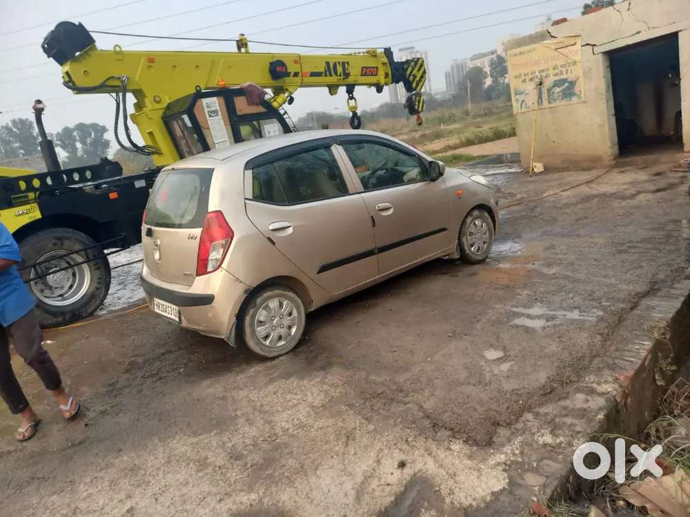Well Maintained Hyundai I10 (champagne Gold) - Urgent Sale