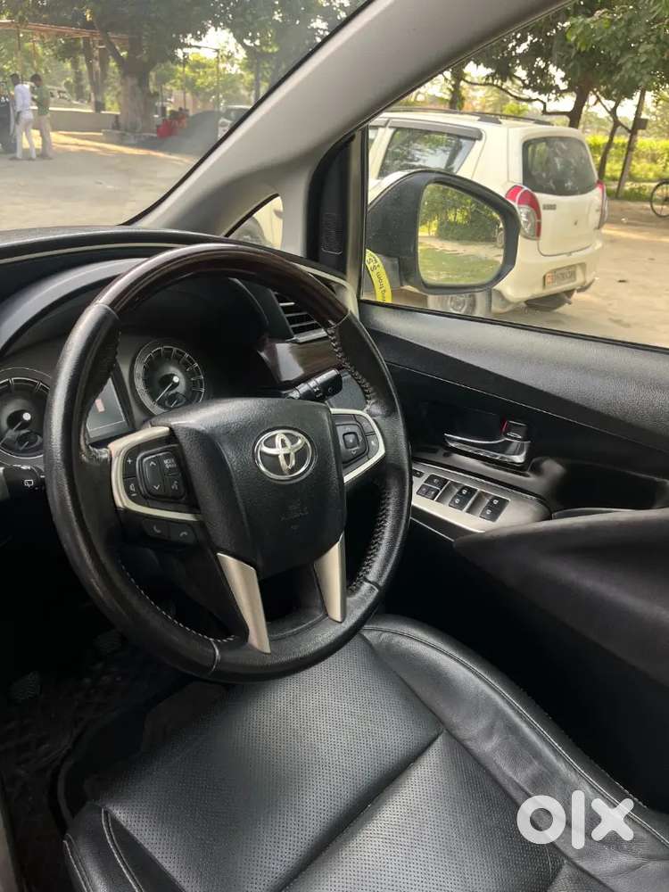 Toyota Innova Crysta 2020 Diesel Well Maintained