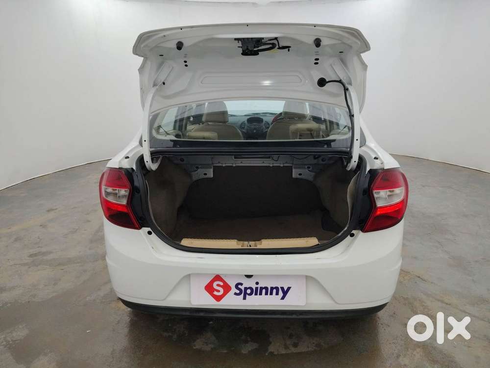 Ford Figo Aspire Titanium, 2016, Petrol