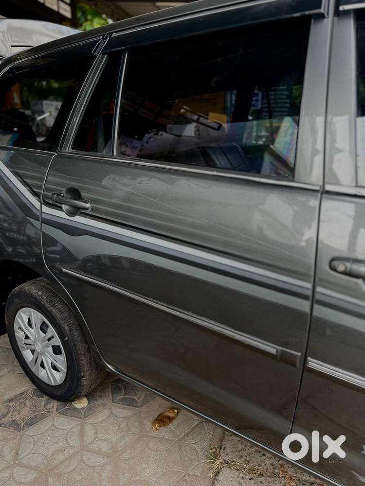 Toyota Innova 2010 Diesel Intercooler 238000 Km Good Condition