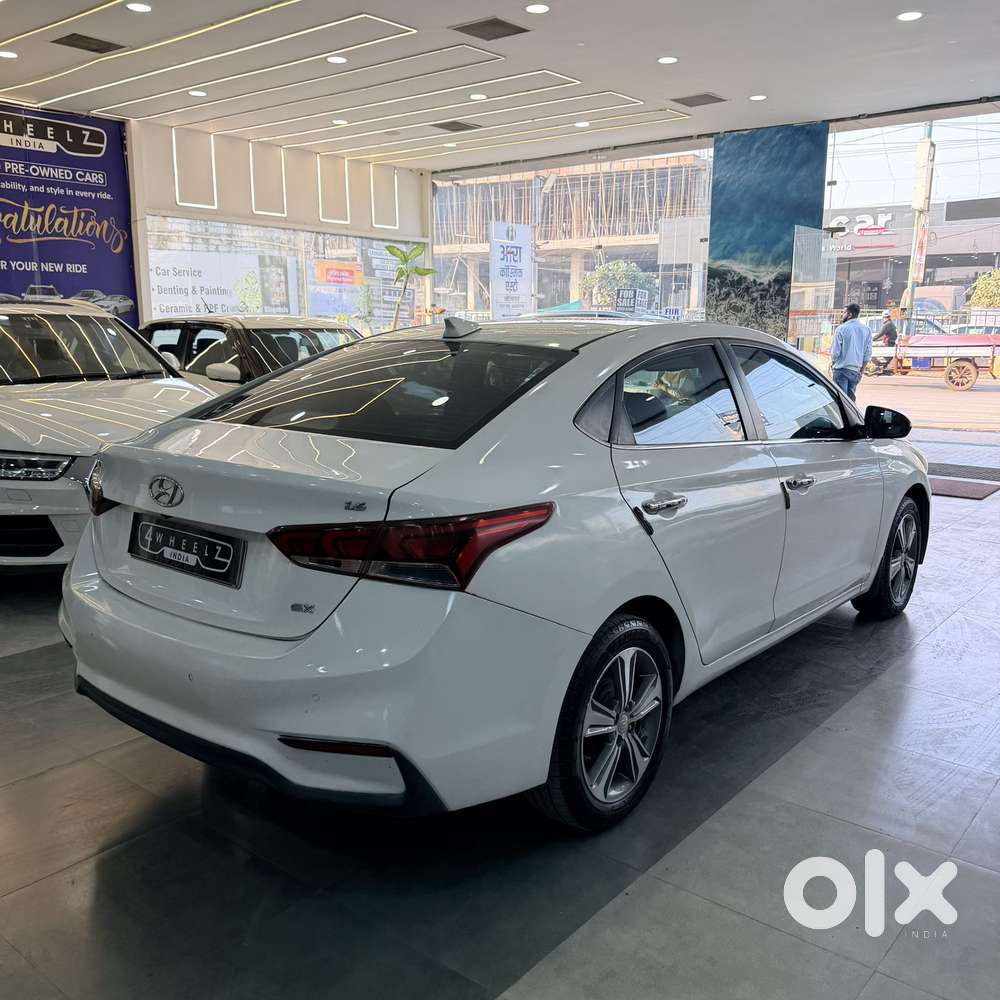 Hyundai Verna 1.6 Sx (o) Vtvt, 2018, Petrol