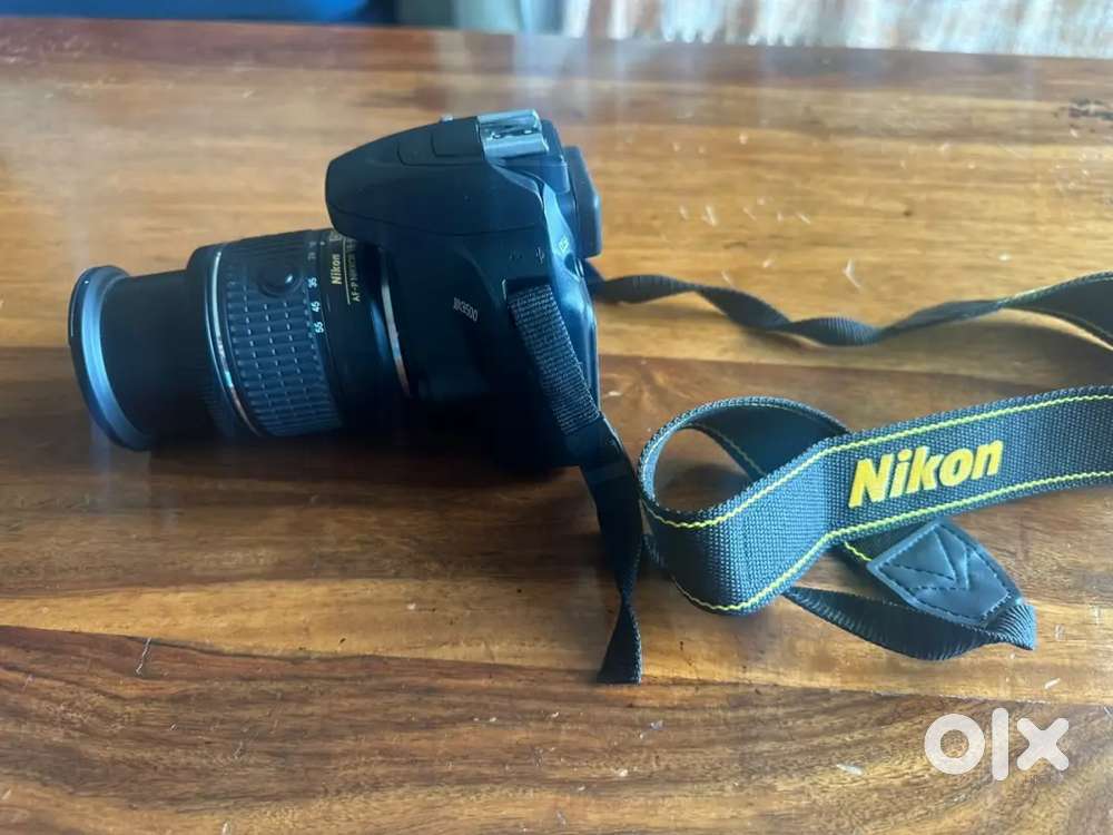Nikon D3500 DSLR New Condition less used