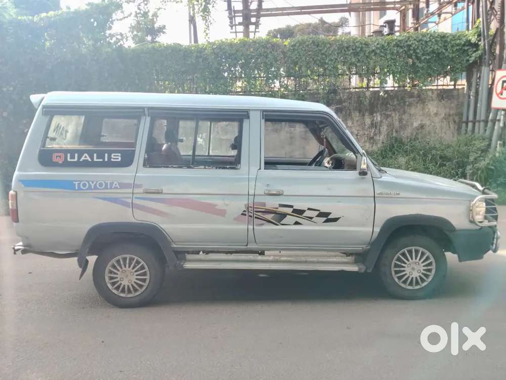 Toyota Qualis 2000