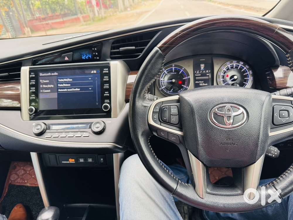 Toyota Innova Crysta [2020-ongoing] 2.4 Zx 7 Str, 2021, Diesel