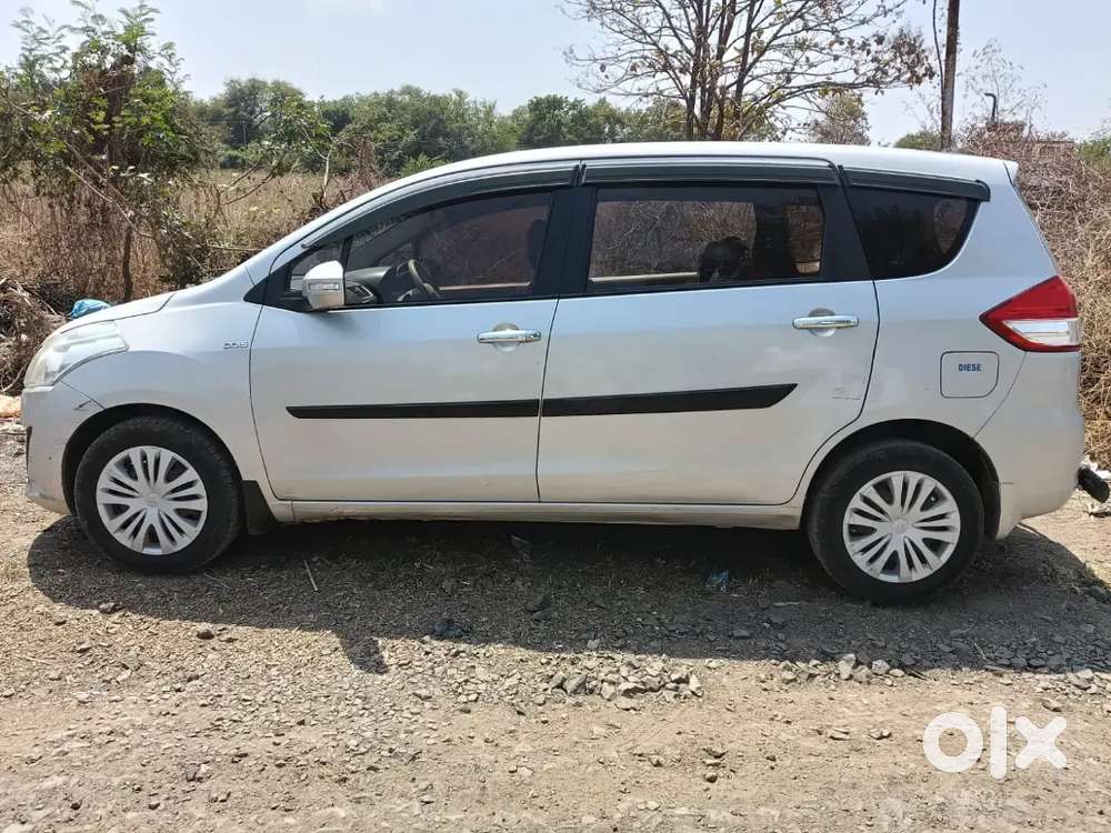 Maruti Suzuki Ertiga 2015 Diesel 180000 Km Driven