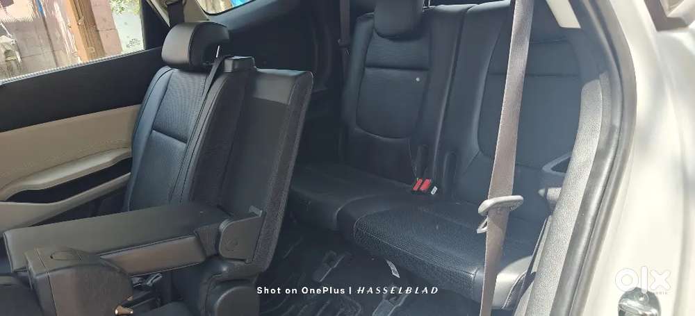Kia Carens  Premium 2024